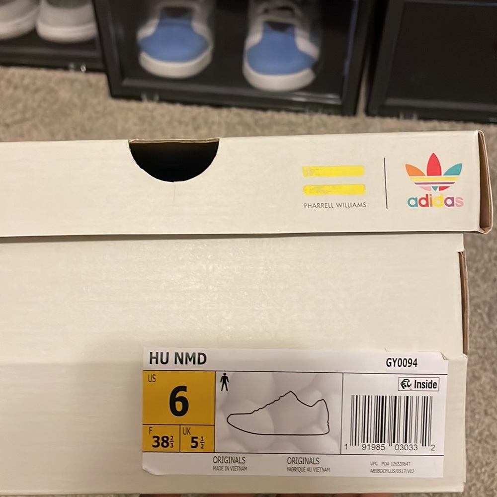 Baby Blue Human Race, Pharrell Williams. Kids 6Y. - Picture 5 of 5